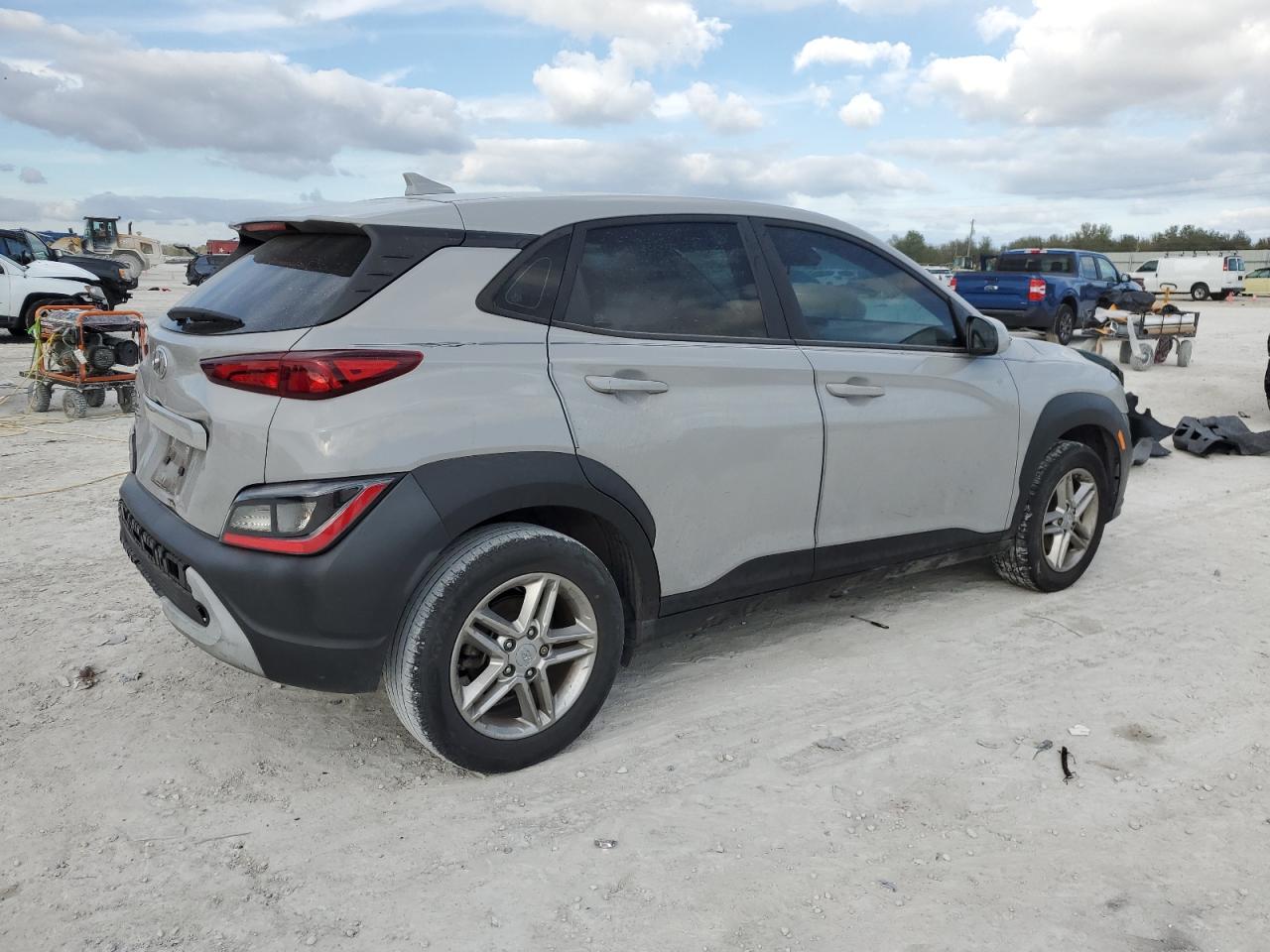2022 Hyundai Kona VIN KM8K22ABXNU777943 Copart auction photo, rear end damage thumbnail 3