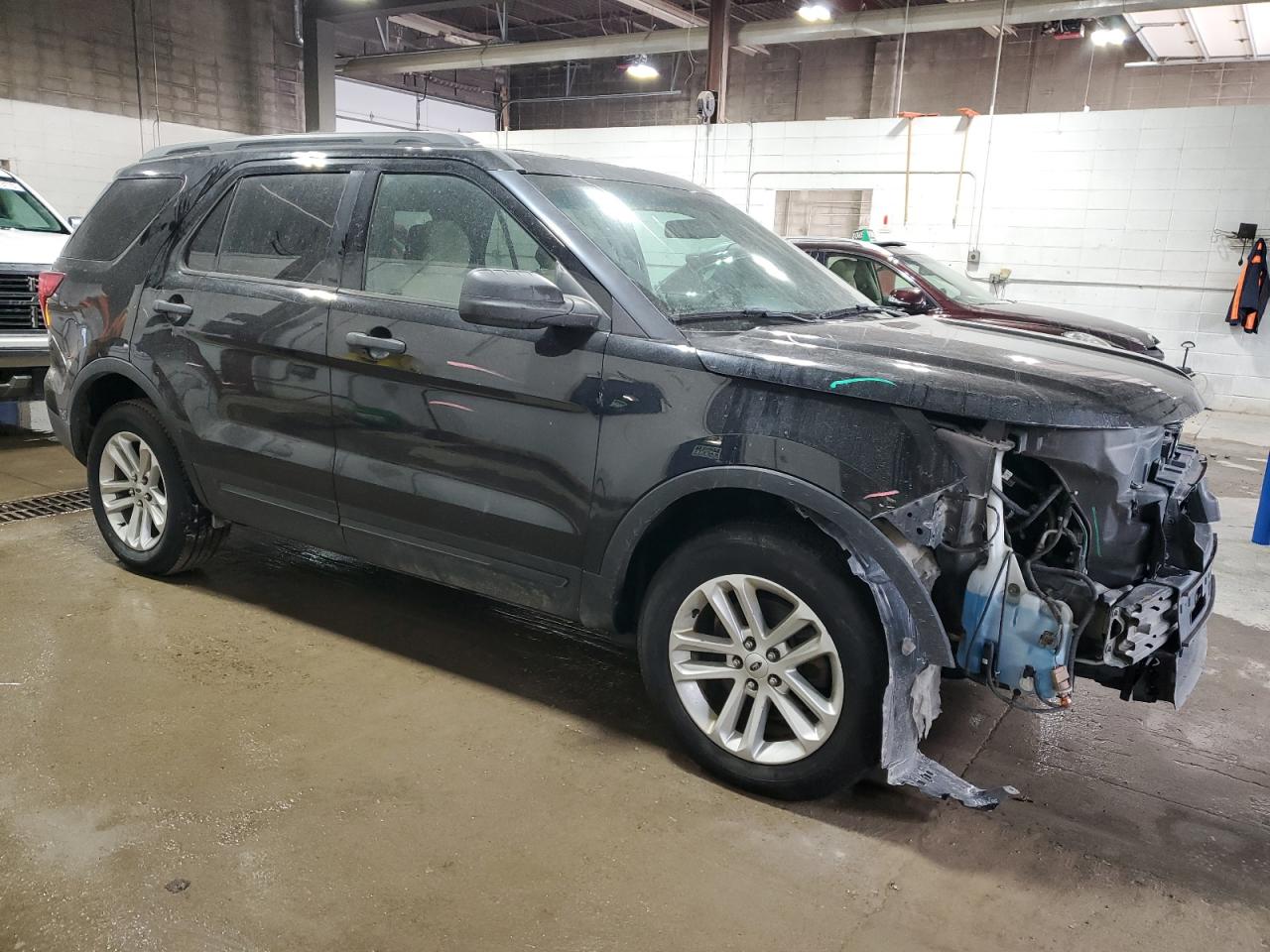 2016 Ford Explorer VIN 1FM5K8B82GGC93124 Copart auction photo, front end damage thumbnail 4
