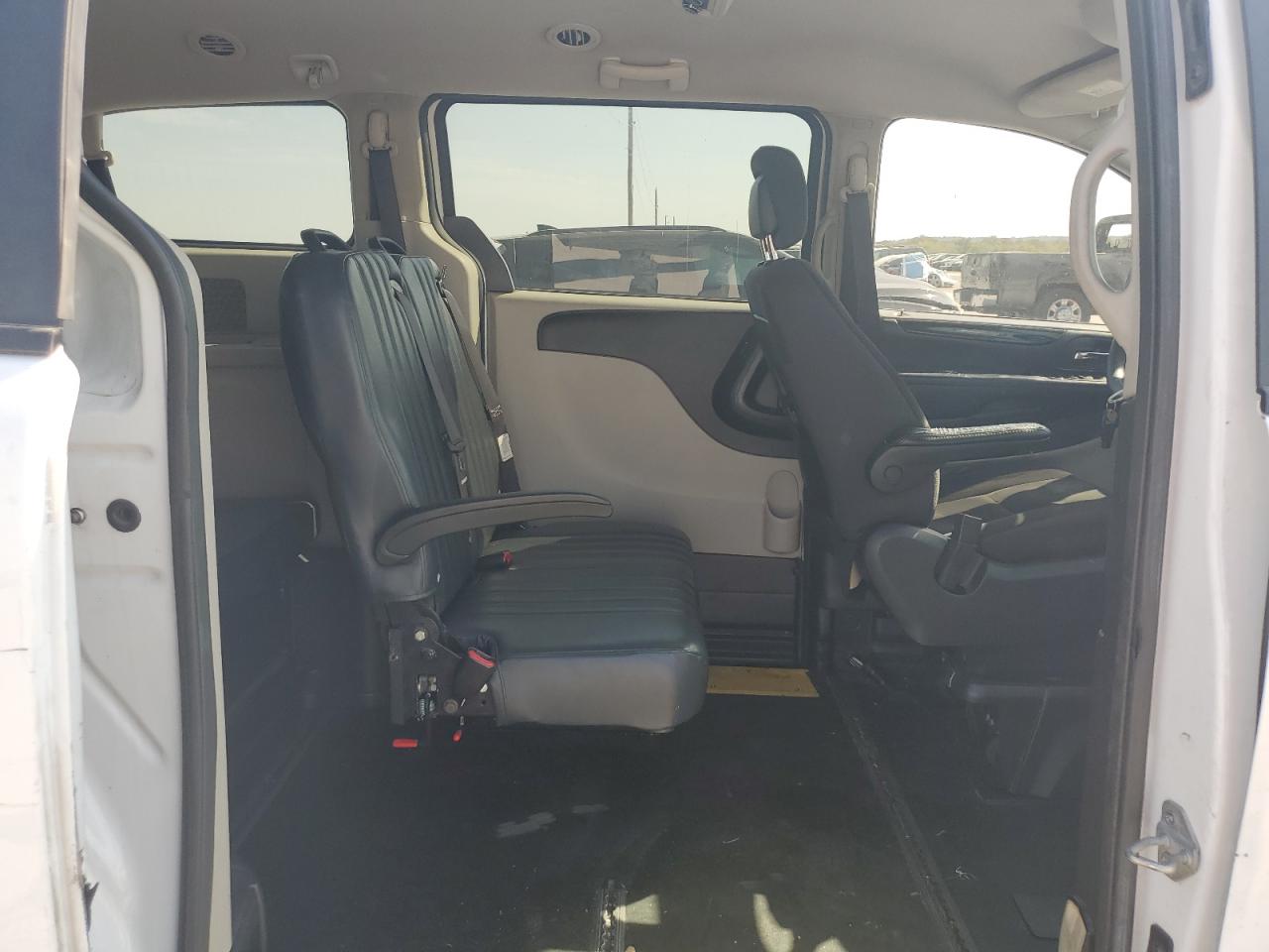 2019 Dodge Caravan VIN 2C7WDGBG5KR728460 Copart auction photo, normal wear damage thumbnail 11