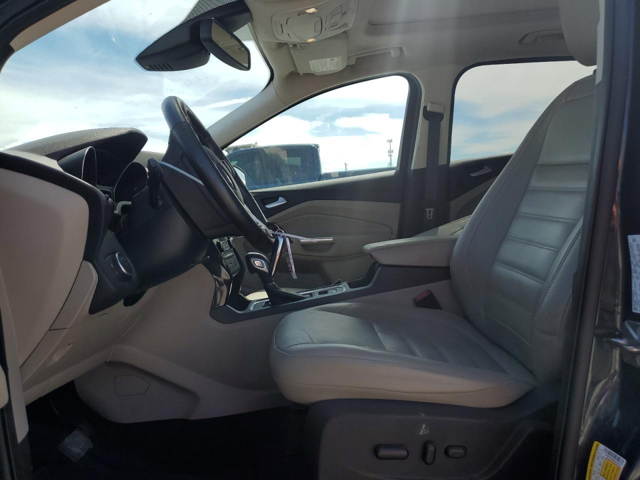 2019 Ford Escape VIN 1FMCU9J98KUA49263 Copart auction photo, rear end / side damage thumbnail 7