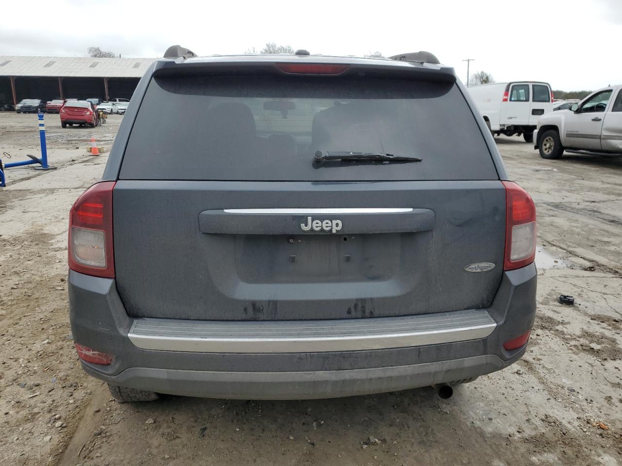 2015 Jeep Compass VIN 1C4NJCEA8FD328497 Copart auction photo, front end / minor dent/scratches damage thumbnail 6