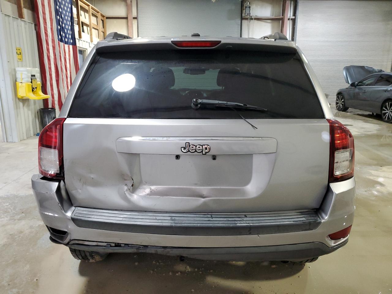 2016 Jeep Compass VIN 1C4NJCBA1GD634172 Copart auction photo, rear end / minor dent/scratches damage thumbnail 6