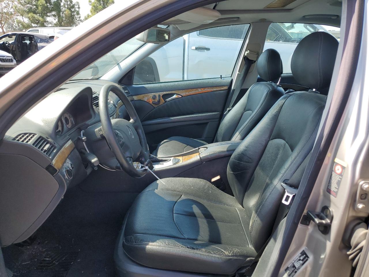 2004 Mercedes-Benz E-klasse VIN WDBUF65JX4A390883 Copart auction photo, front end damage thumbnail 7