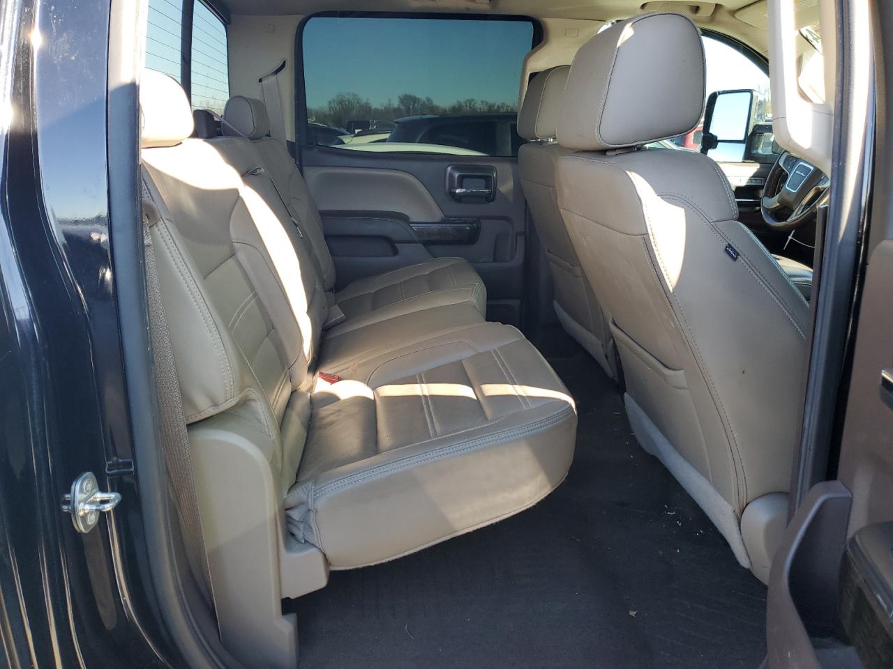 2016 GMC Sierra VIN 1GT12UE87GF168200 Copart auction photo, rear end damage thumbnail 10