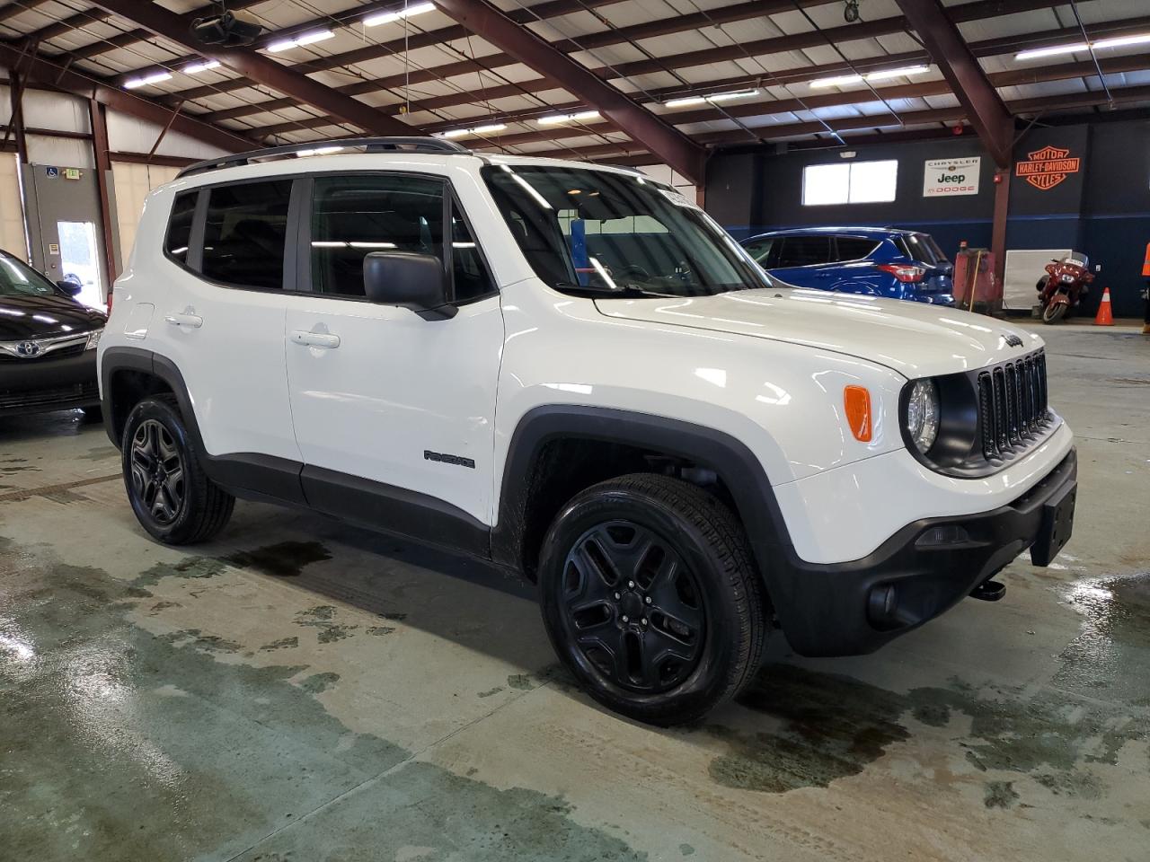 2018 Jeep Renegade VIN ZACCJBAB4JPJ17319 Copart auction photo, rear end / minor dent/scratches damage thumbnail 4