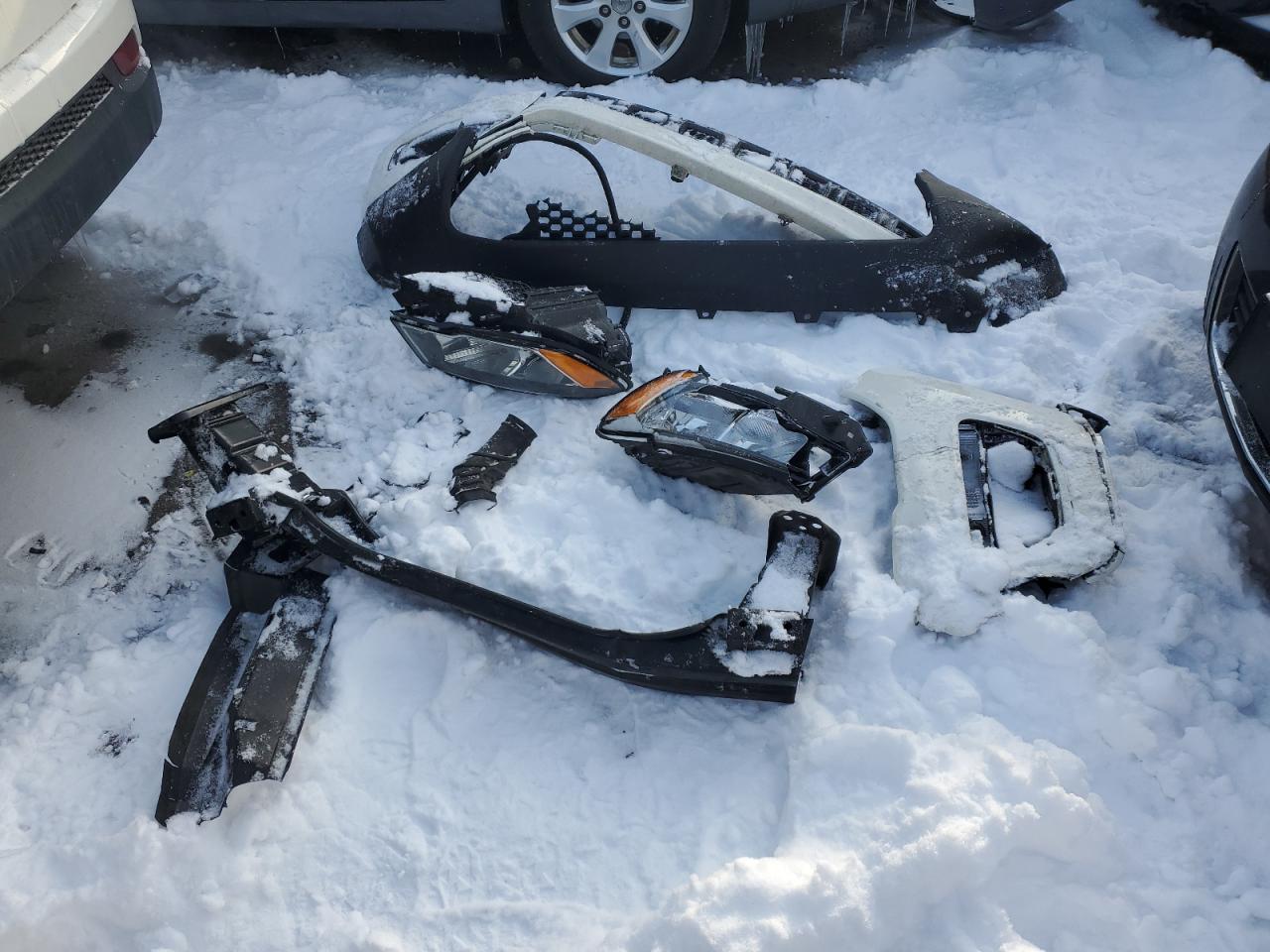 2018 Jeep Compass VIN 3C4NJDDB8JT341737 Copart auction photo, front end damage thumbnail 13
