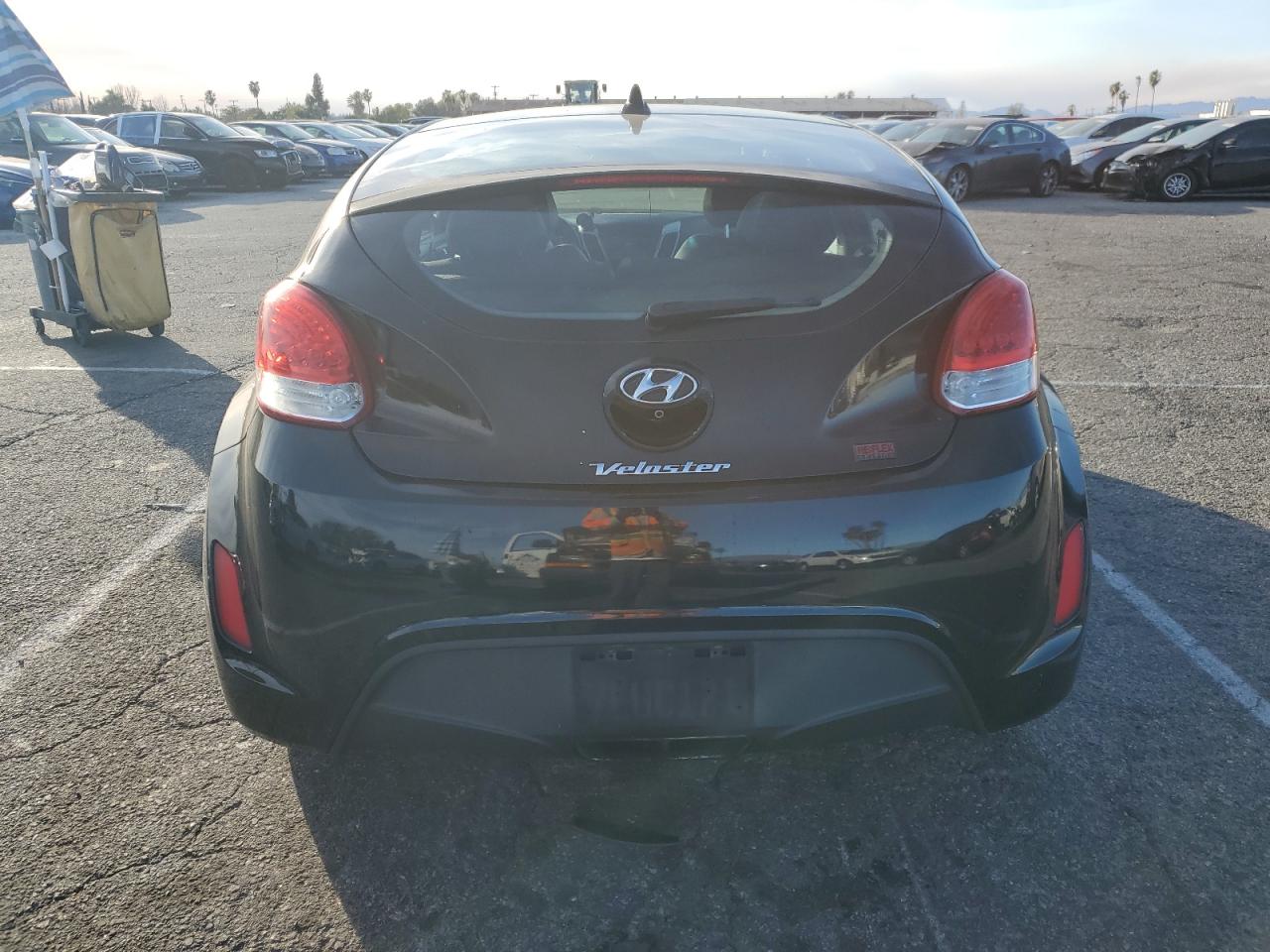 2015 Hyundai Veloster VIN KMHTC6AD7FU219141 Copart auction photo, front end / minor dent/scratches damage thumbnail 6