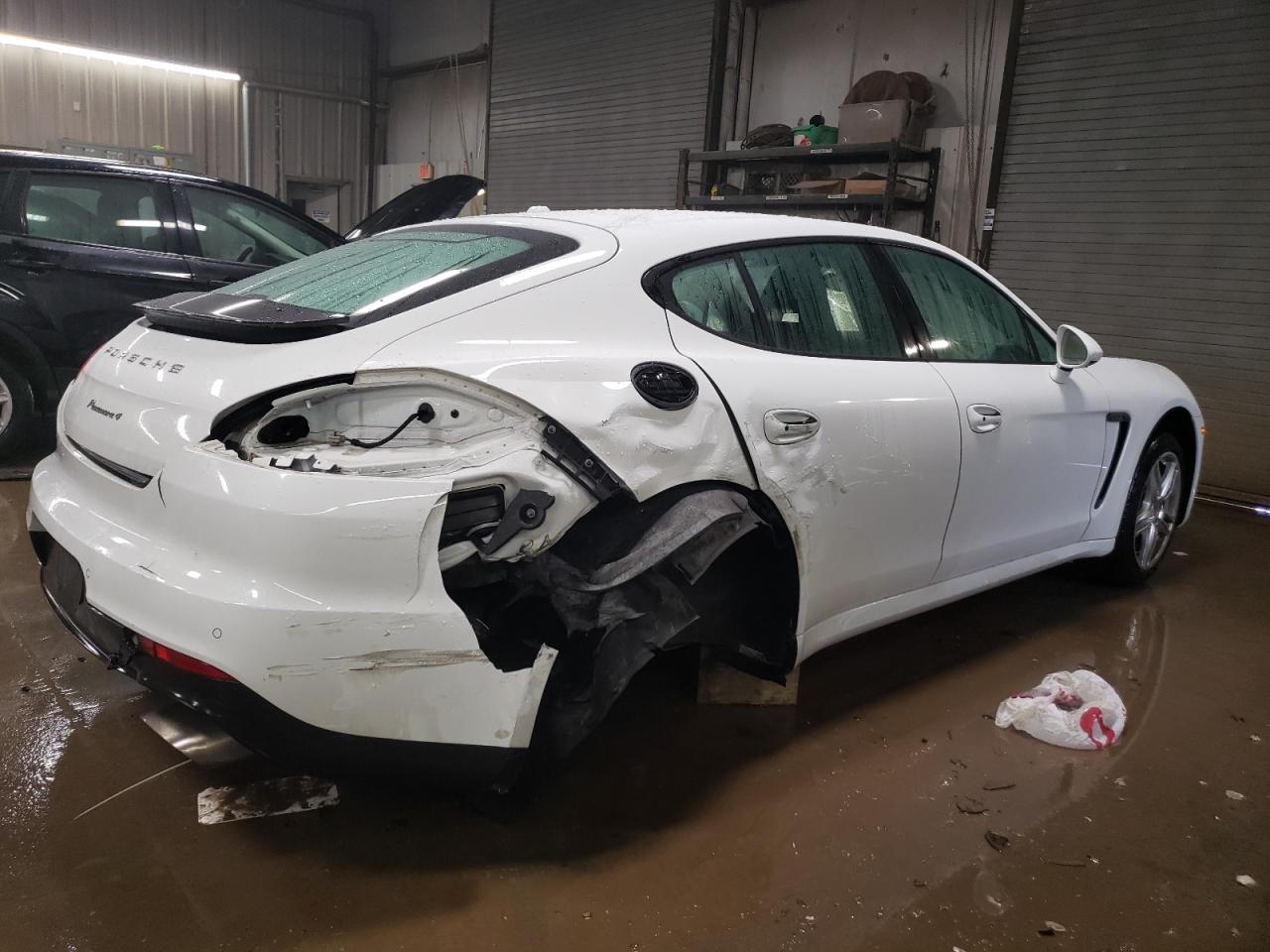 2016 Porsche Panamera VIN WP0AA2A77GL004483 Copart auction photo, rear end damage thumbnail 3
