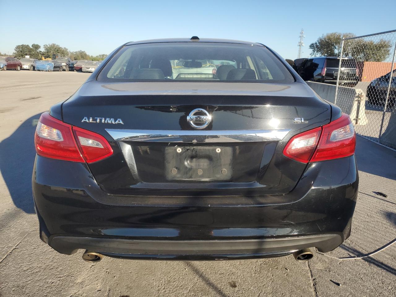 2018 Nissan Altima VIN 1N4AL3AP5JC168179 Copart auction photo, minor dent/scratches damage thumbnail 6