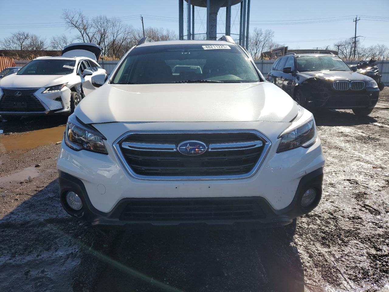 2018 Subaru Outback VIN 4S4BSAKC5J3308972 Copart auction photo, side / front end damage thumbnail 5