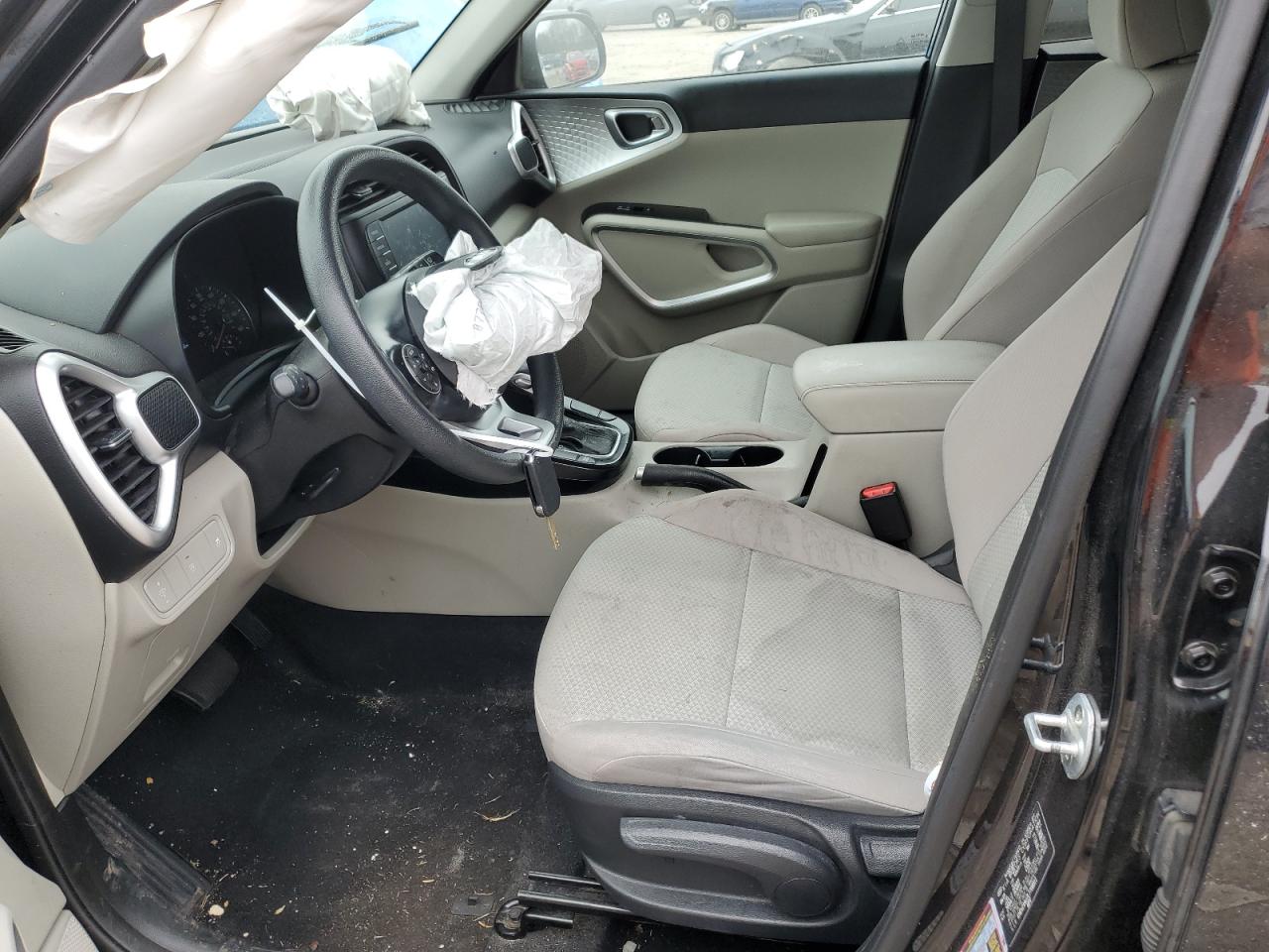 2020 KIA Soul VIN KNDJ23AU7L7708811 Copart auction photo, all over / undercarriage damage thumbnail 7