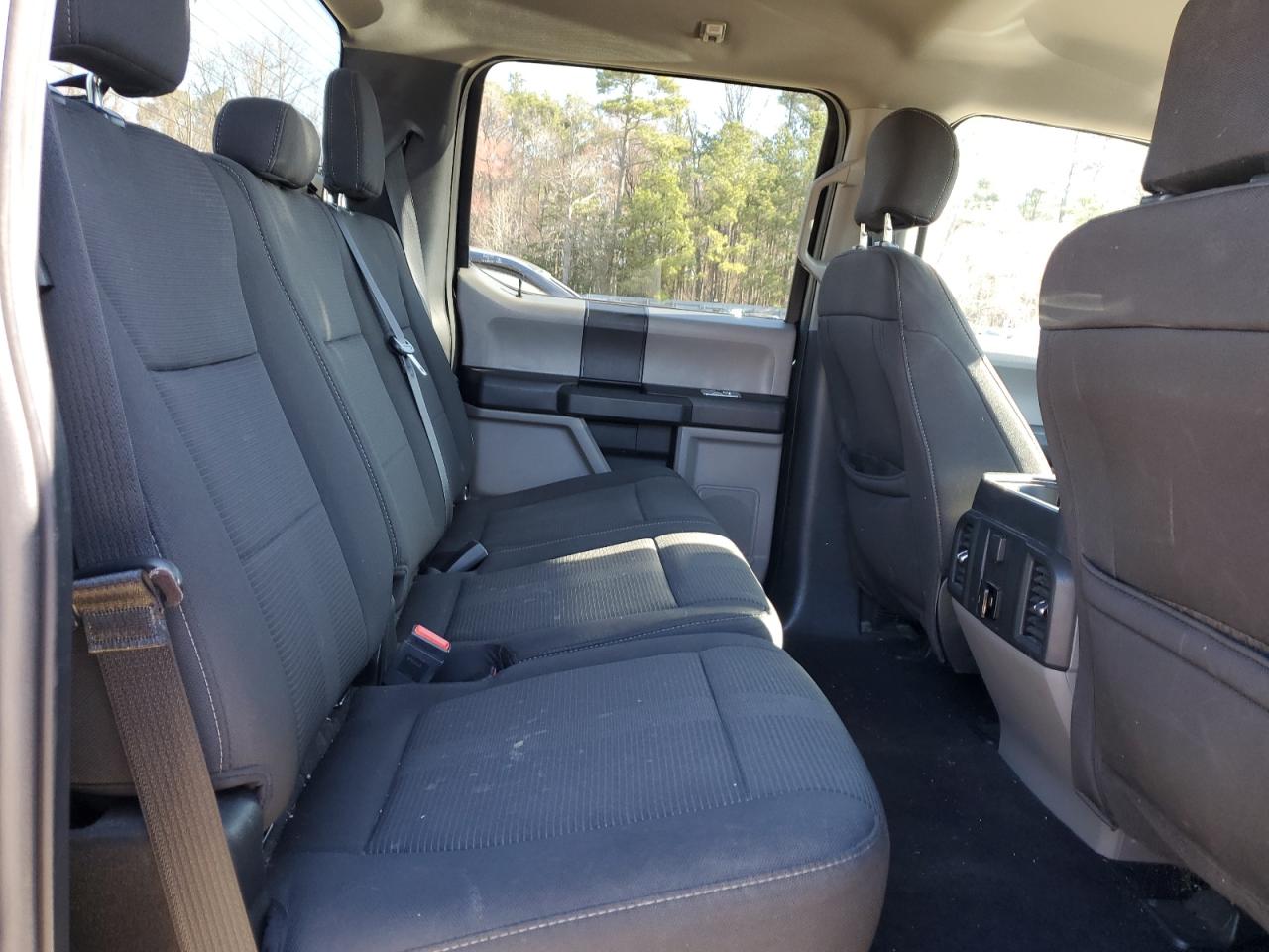 2018 Ford F-150 VIN 1FTEW1EP8JKF65585 Copart auction photo, front end / minor dent/scratches damage thumbnail 10