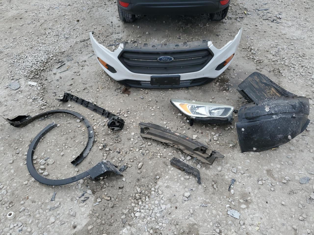 2017 Ford Escape VIN 1FMCU0F71HUB01859 Copart auction photo, front end damage thumbnail 13