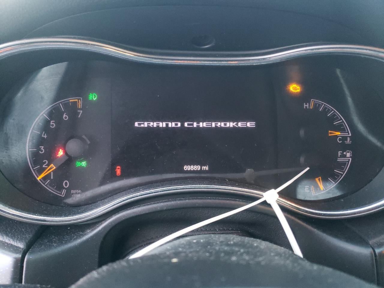 2017 Jeep Grand Cherokee VIN 1C4RJFAGXHC853180 Copart auction photo, rear end damage thumbnail 9