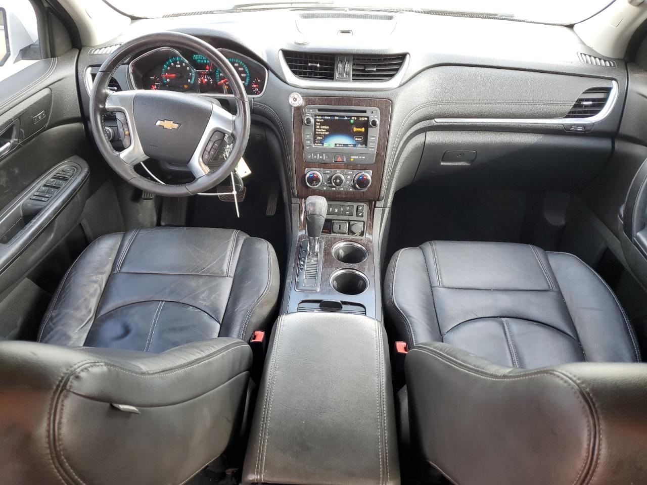 2017 Chevrolet Traverse VIN 1GNKRHKD9HJ345067 Copart auction photo, front end / side damage thumbnail 8