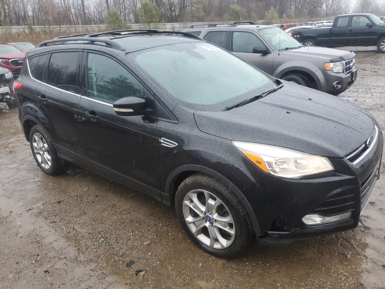 2013 Ford Escape VIN 1FMCU9H95DUB03689 Copart auction photo, normal wear damage thumbnail 4