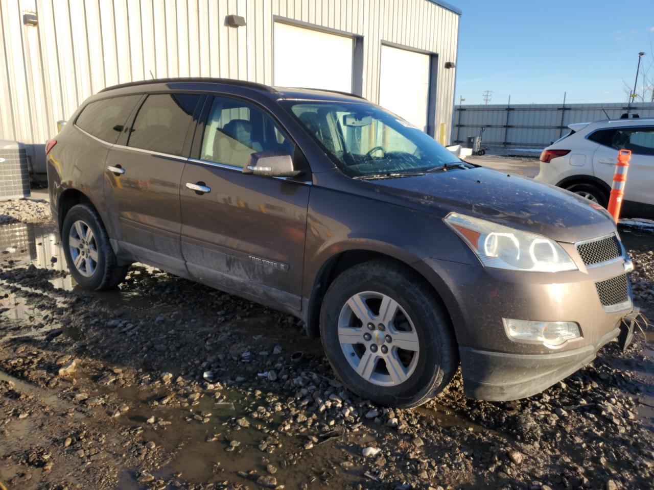 2009 Chevrolet Traverse VIN 1GNER23D19S163402 Copart auction photo, water/flood / side damage thumbnail 4