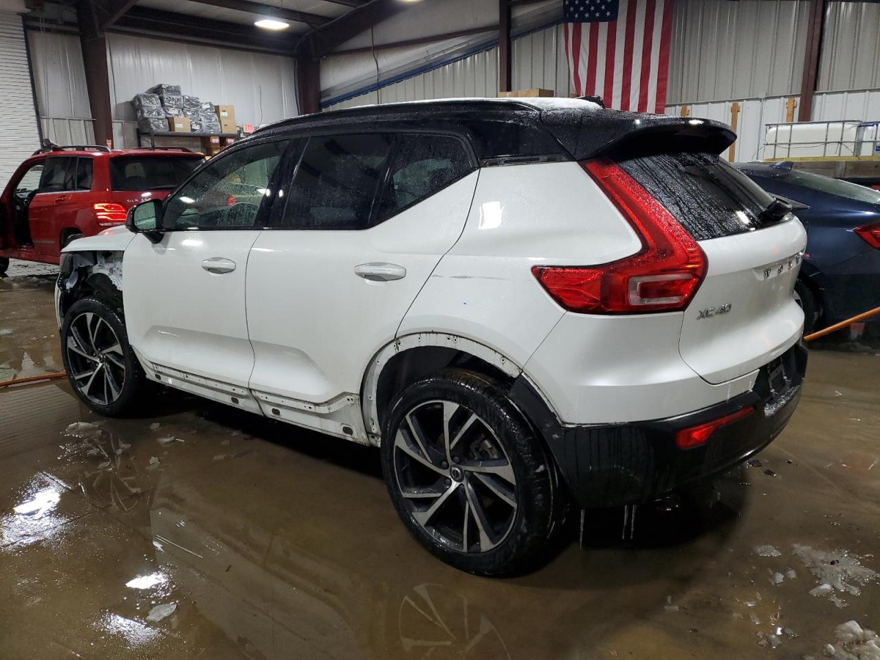 2022 Volvo XC40 VIN YV4162UM3N2719053 Copart auction photo, front end damage thumbnail 2