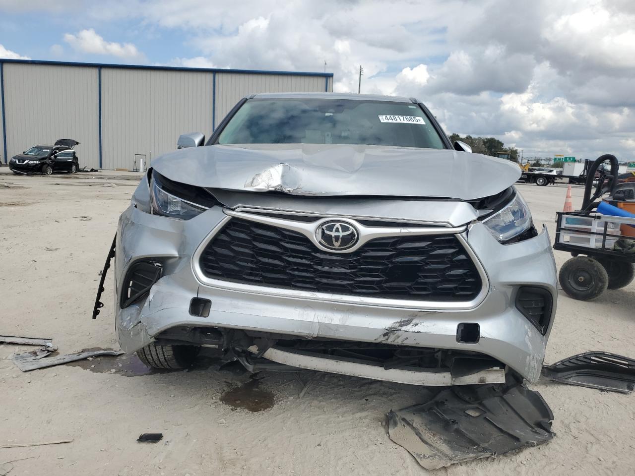 2020 Toyota Highlander VIN 5TDCZRAH9LS028246 Copart auction photo, front end damage thumbnail 5