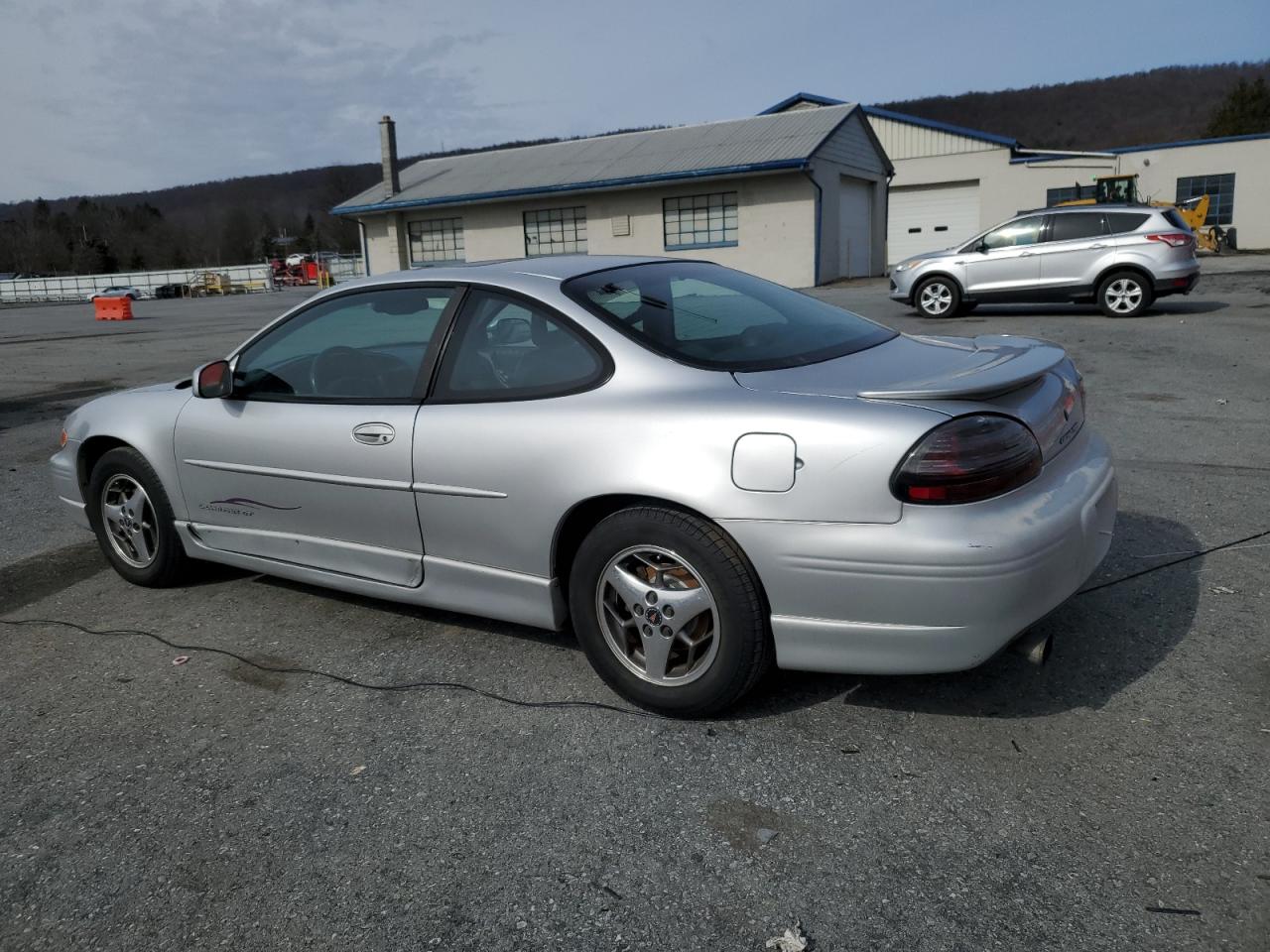 2001 Pontiac Grand Prix VIN 1G2WP12K71F159353 Copart auction photo, burn damage thumbnail 2