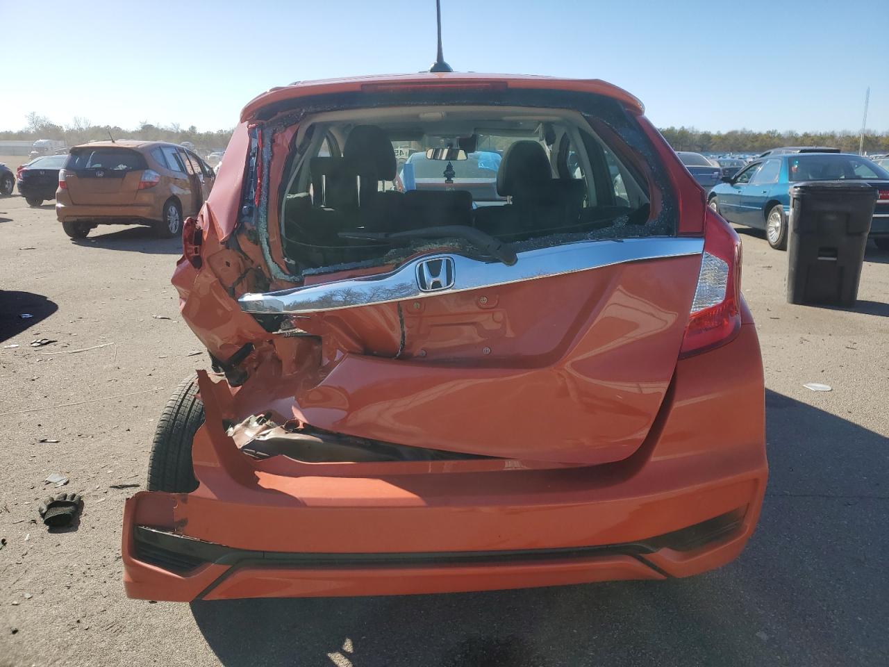 2019 Honda Fit VIN 3HGGK5H80KM705818 Copart auction photo, rear end / minor dent/scratches damage thumbnail 6
