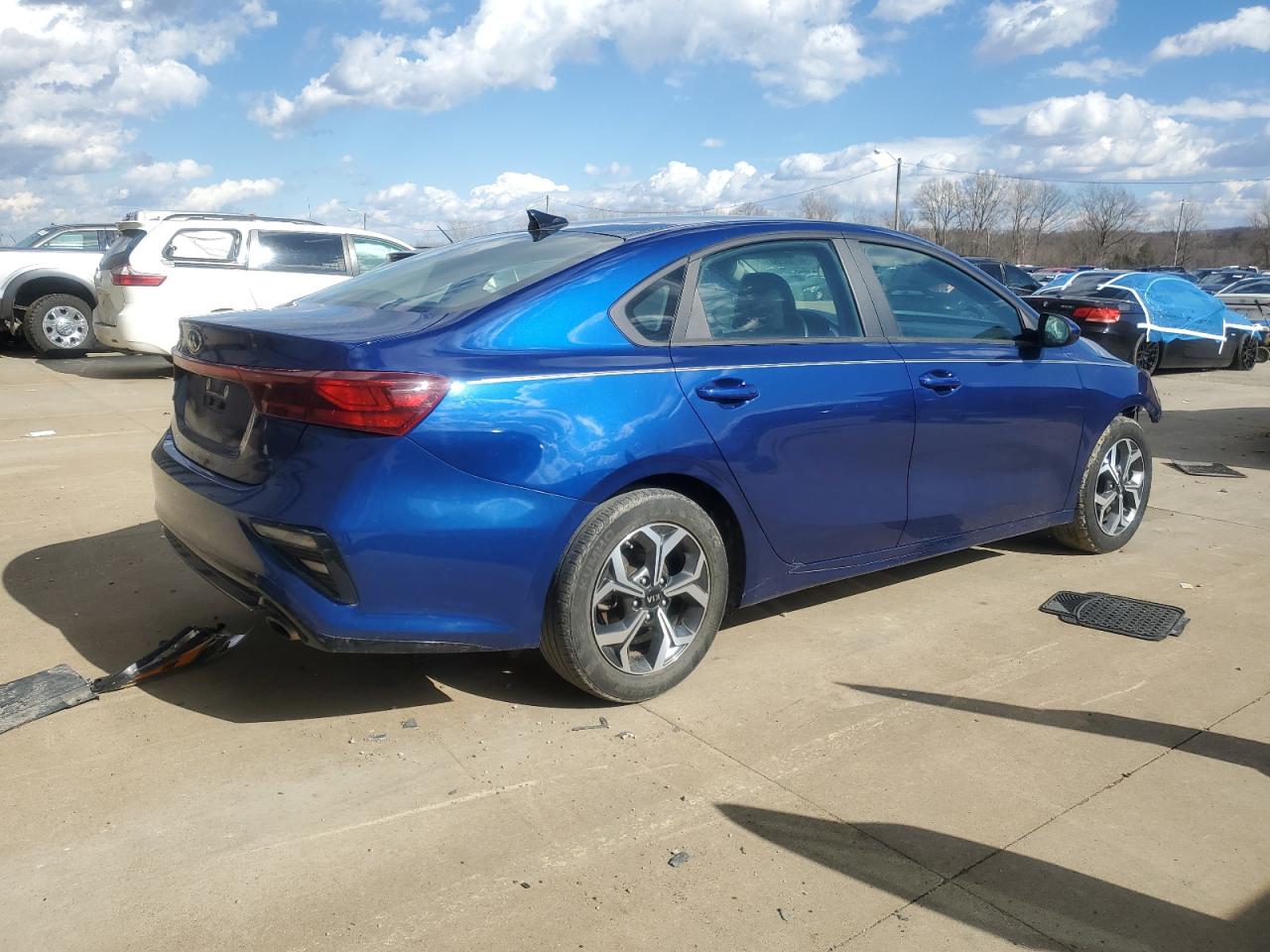 2021 KIA Forte VIN 3KPF24AD8ME405789 Copart auction photo, front end damage thumbnail 3