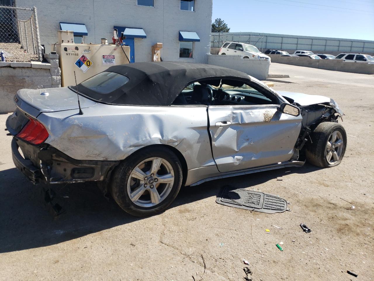 2020 Ford Mustang VIN 1FATP8UH9L5125406 Copart auction photo, side / front end damage thumbnail 3
