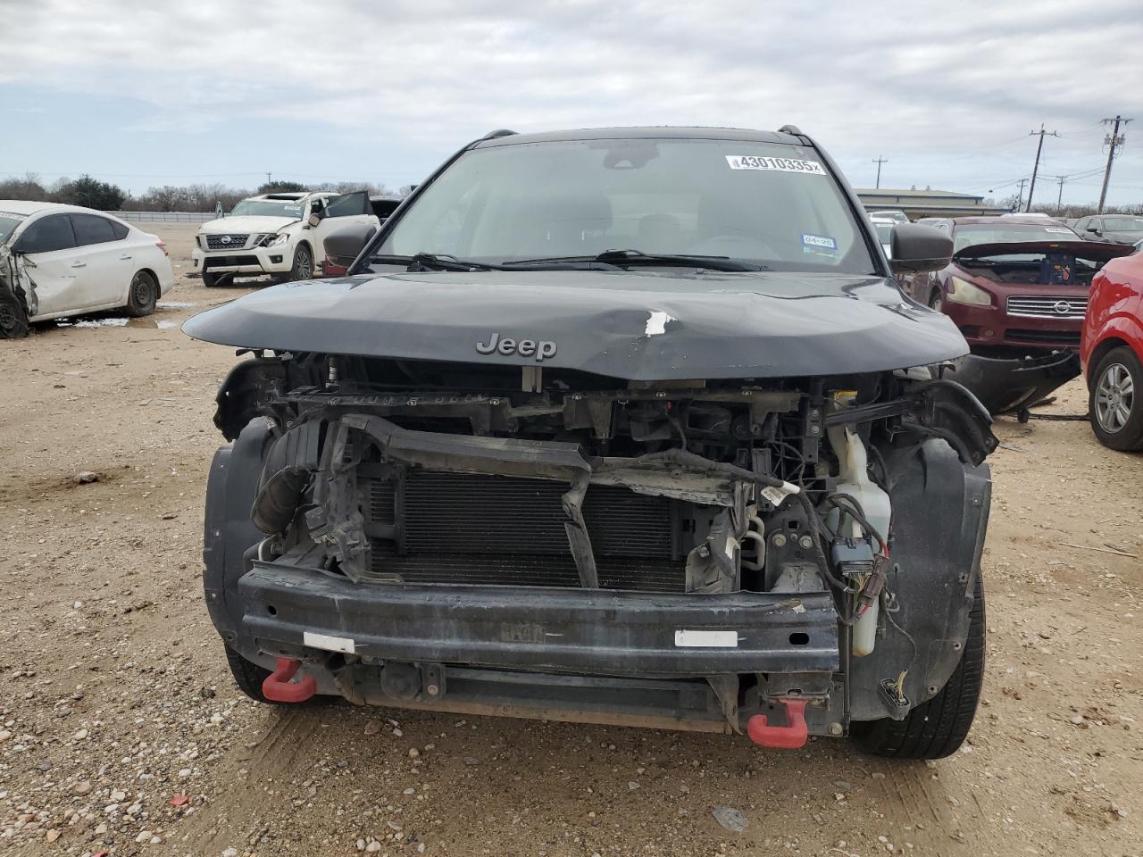 2018 Jeep Compass VIN 3C4NJDDB5JT307285 Copart auction photo, front end / minor dent/scratches damage thumbnail 5