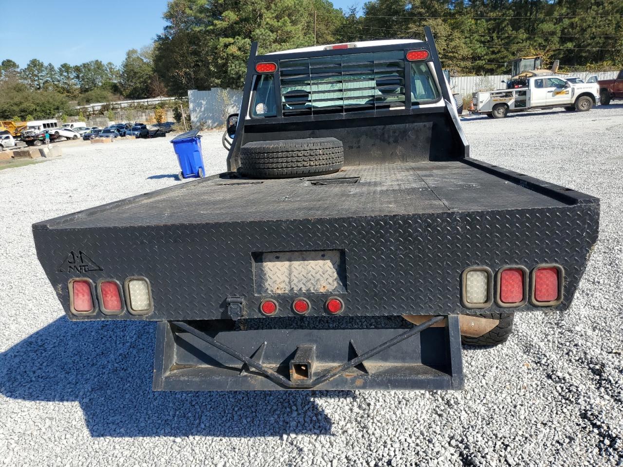2001 Ford F250 VIN 3FTNX21F11MA23253 Copart auction photo, burn / front end damage thumbnail 6