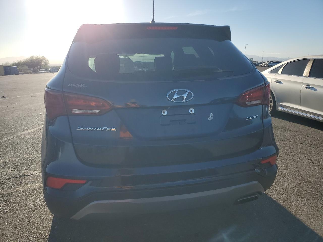 2018 Hyundai Santa Fe VIN 5XYZT3LB6JG527873 Copart auction photo, front end damage thumbnail 6