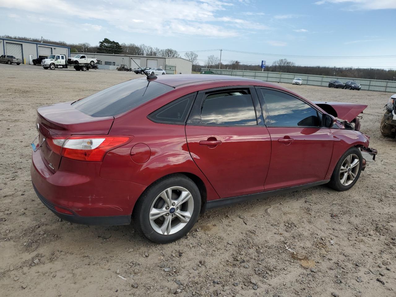2014 Ford Focus VIN 1FADP3F28EL313963 Copart auction photo, front end / minor dent/scratches damage thumbnail 3