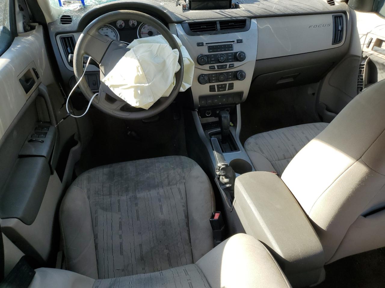 2008 Ford Focus VIN 1FAHP35NX8W130662 Copart auction photo, front end / minor dent/scratches damage thumbnail 8