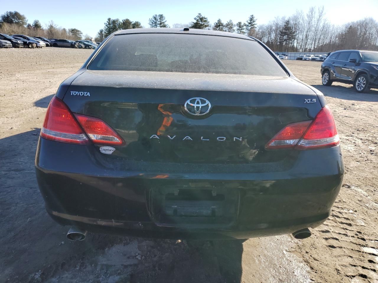 2010 Toyota Avalon VIN 4T1BK3DB5AU364257 Copart auction photo, front end / side damage thumbnail 6