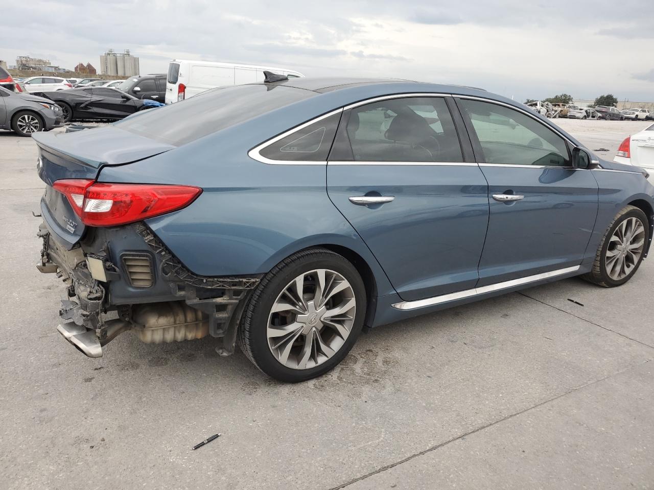 2015 Hyundai Sonata VIN 5NPE34AB9FH152844 Copart auction photo, front end / rear end damage thumbnail 3