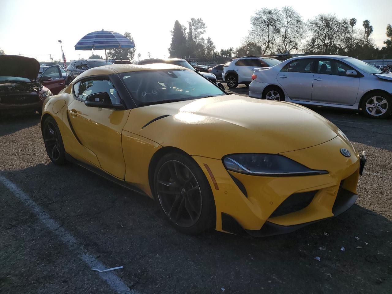2020 Toyota Supra VIN WZ1DB4C09LW027621 Copart auction photo, side / minor dent/scratches damage thumbnail 4