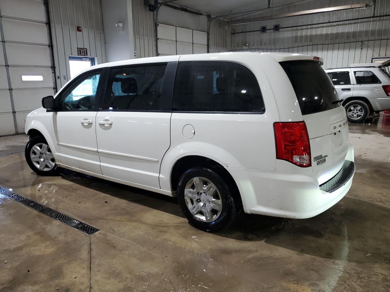 2012 Dodge Caravan VIN 2C4RDGBG8CR378401 Copart auction photo, front end damage thumbnail 2
