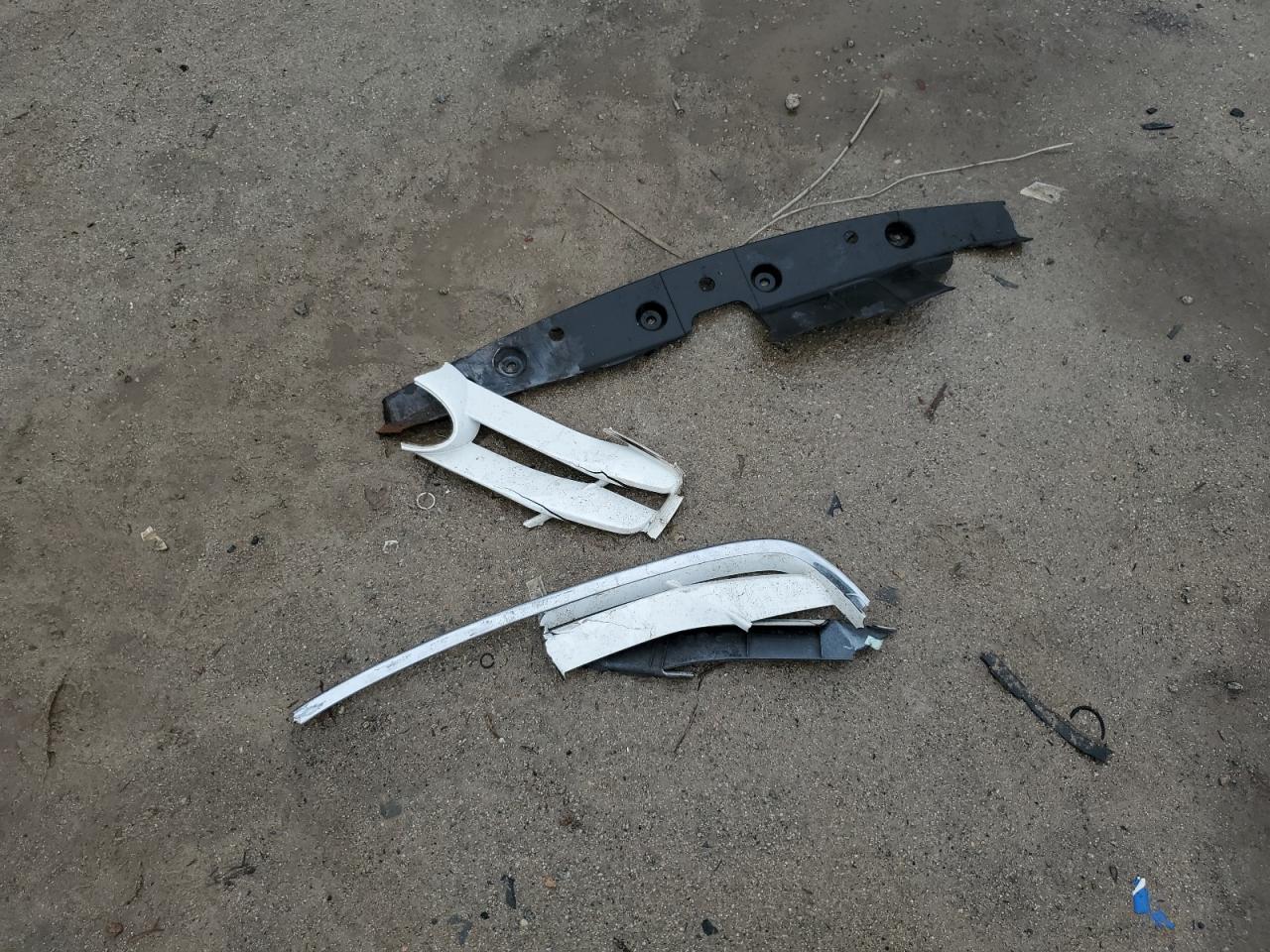 2010 Hyundai Santa Fe VIN 5NMSG3AB0AH351479 Copart auction photo, front end damage thumbnail 15