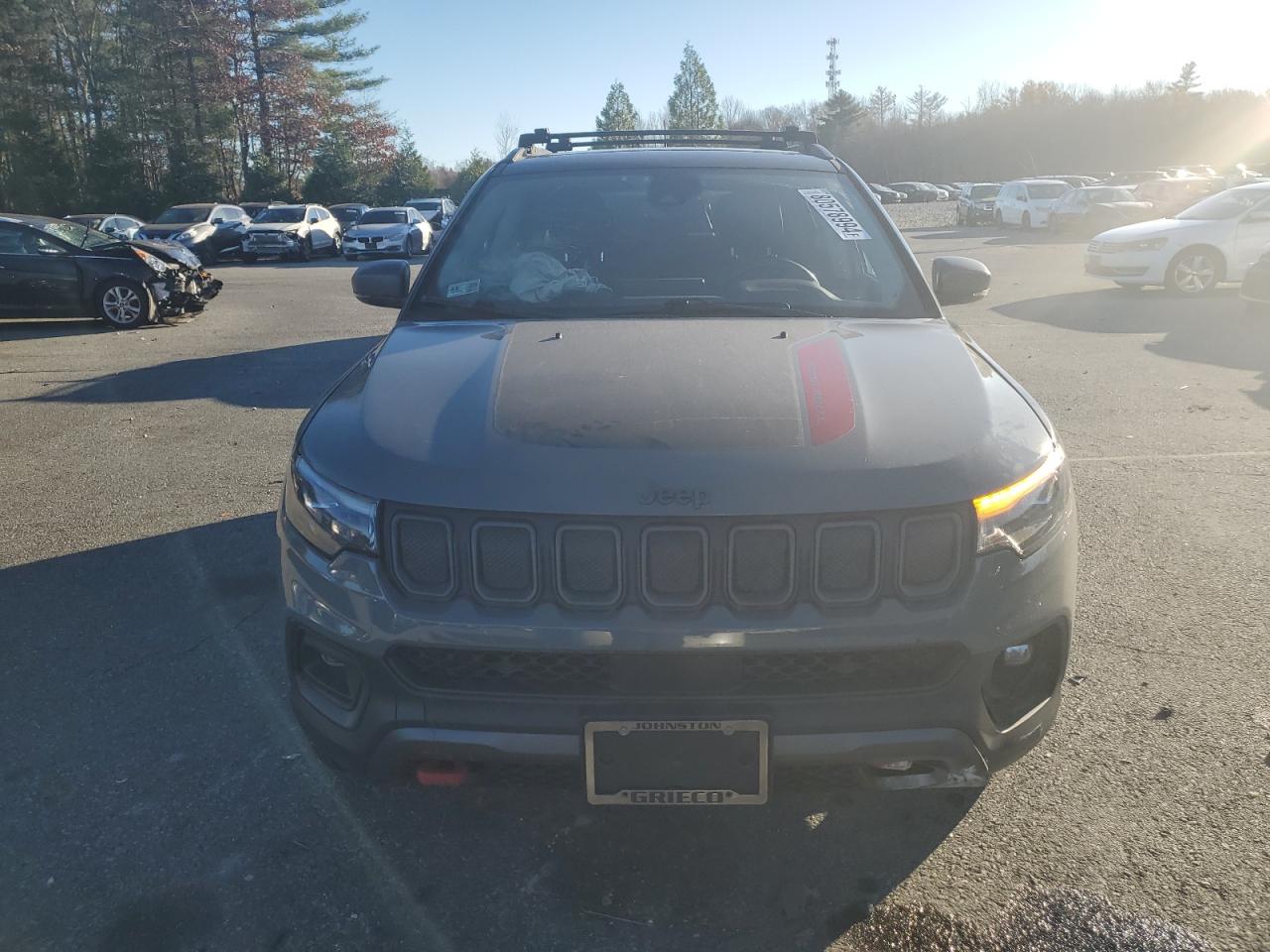2022 Jeep Compass VIN 3C4NJDDB4NT135918 Copart auction photo, all over damage thumbnail 5