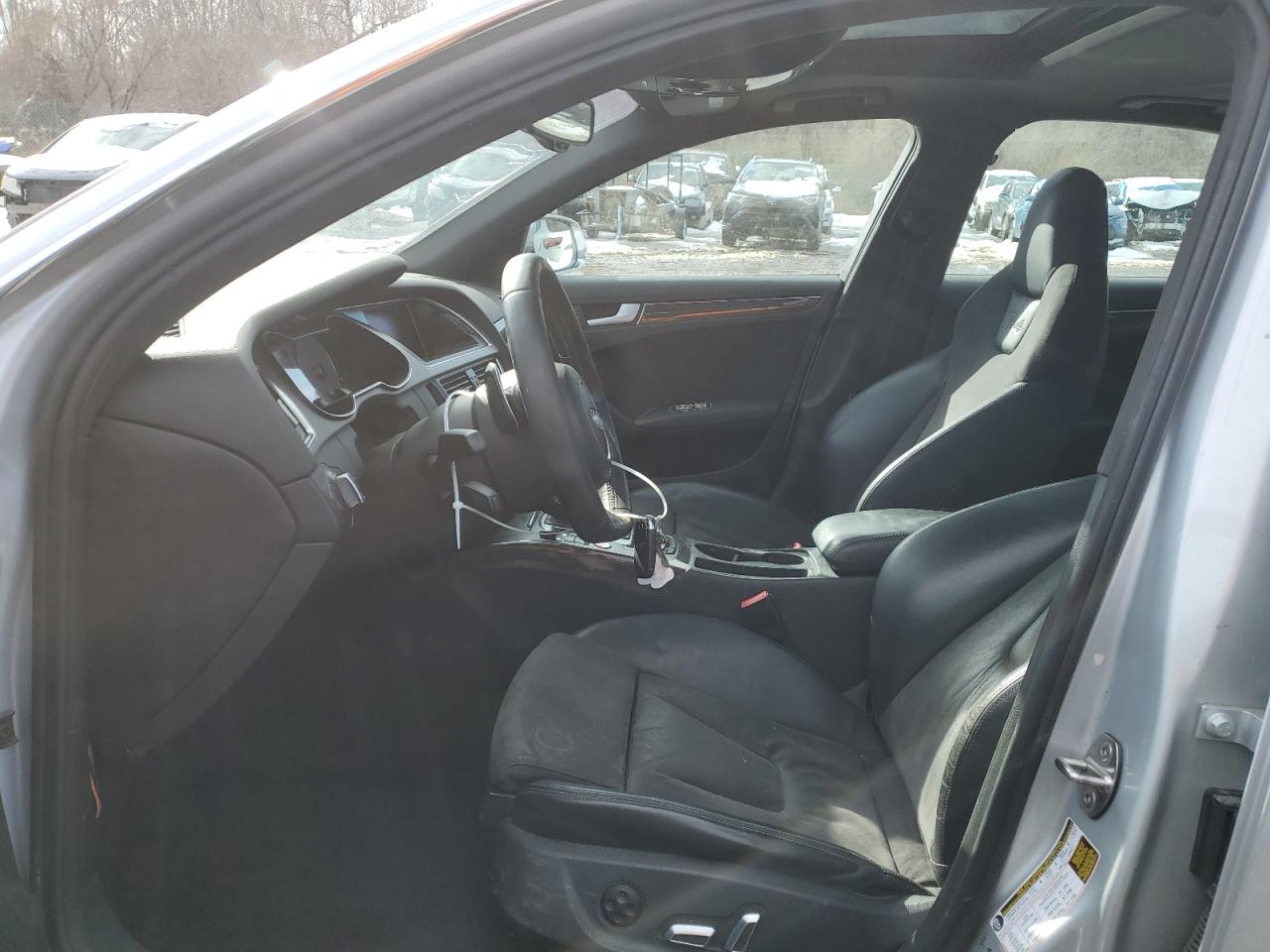 2014 Audi RS4 VIN WAUBGAFL7EA165036 Copart auction photo, rear end / minor dent/scratches damage thumbnail 7