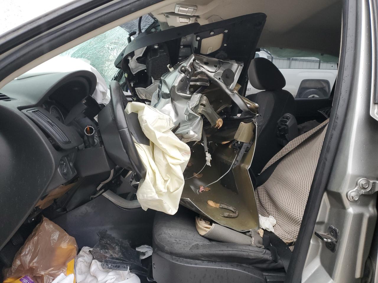 2008 Ford Focus VIN 1FAHP35N18W221500 Copart auction photo, all over damage thumbnail 7