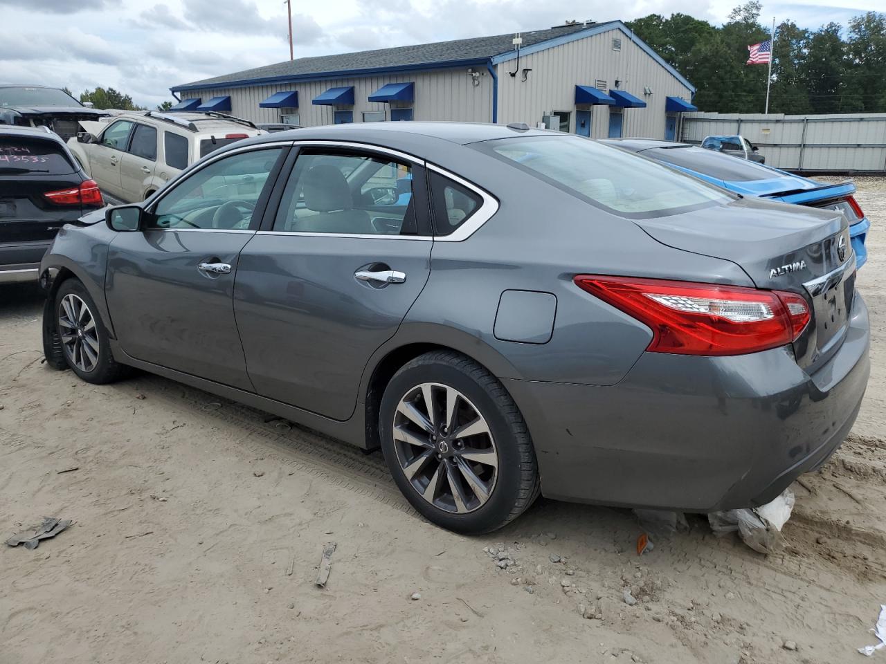 2017 Nissan Altima VIN 1N4AL3AP0HC203883 Copart auction photo, front end damage thumbnail 2