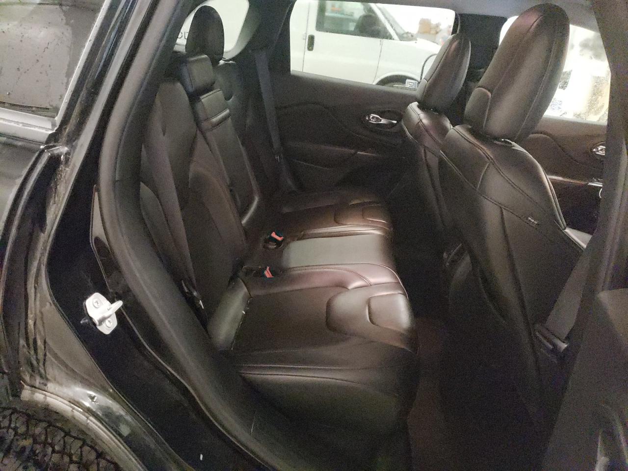 2019 Jeep Cherokee VIN 1C4PJMBX3KD361702 Copart auction photo, hail damage thumbnail 11