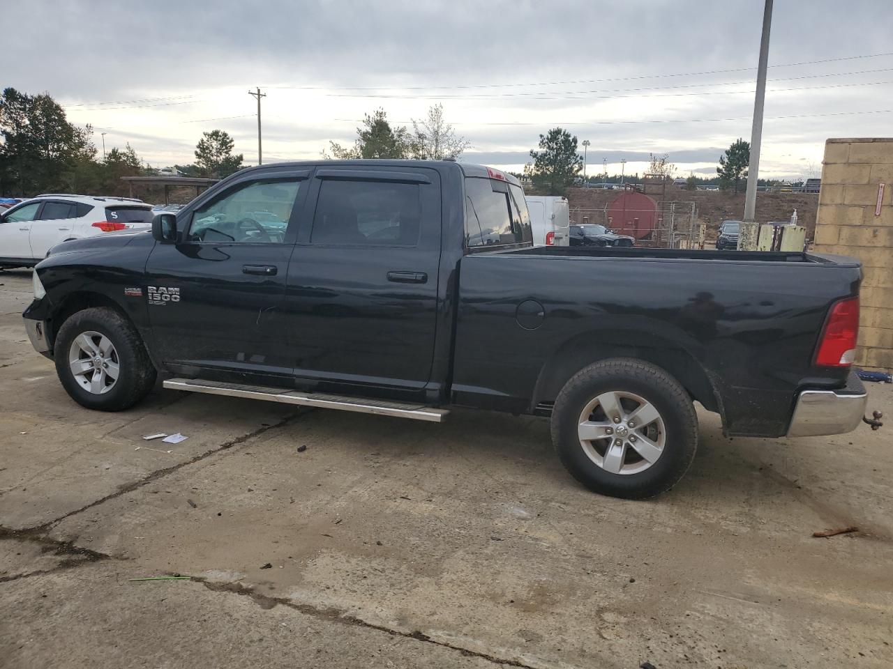 2020 RAM 1500 VIN 1C6RR7TT5LS120386 Copart auction photo, water/flood damage thumbnail 2