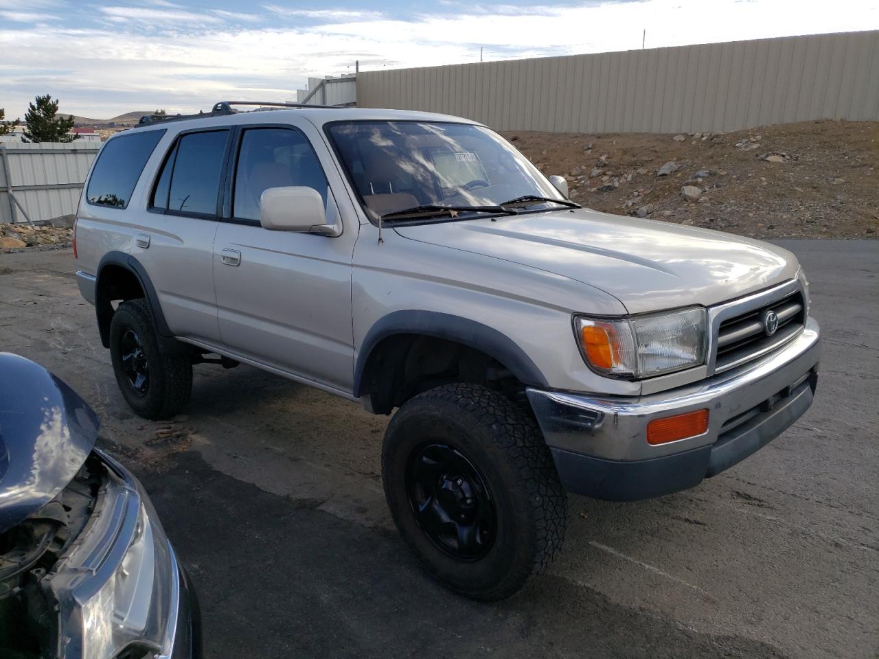 1997 Toyota 4Runner VIN JT3HN86R1V0114805 Copart auction photo, rear end damage thumbnail 4