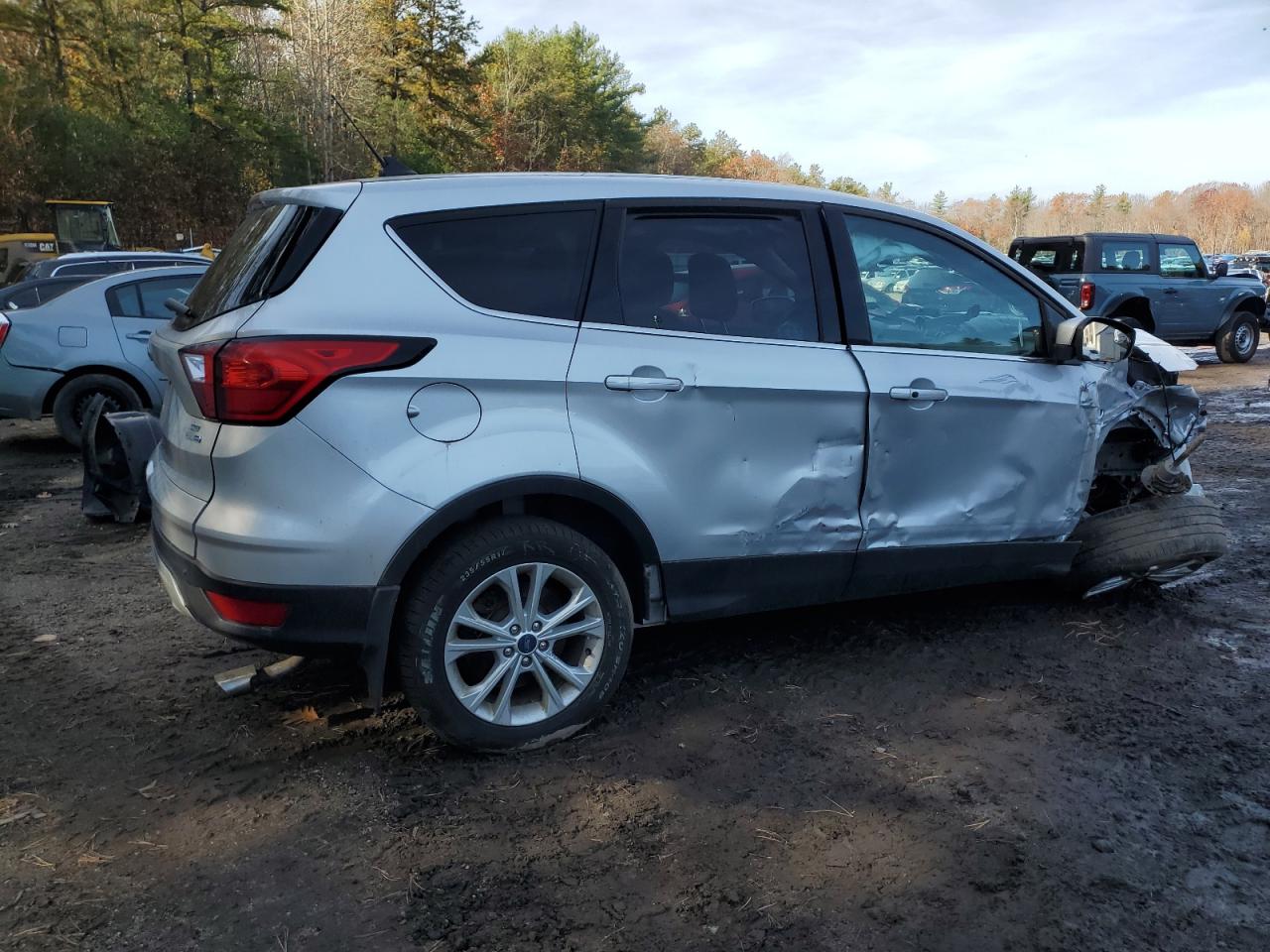 2019 Ford Escape VIN 1FMCU9GD7KUC17485 Copart auction photo, all over / undercarriage damage thumbnail 3