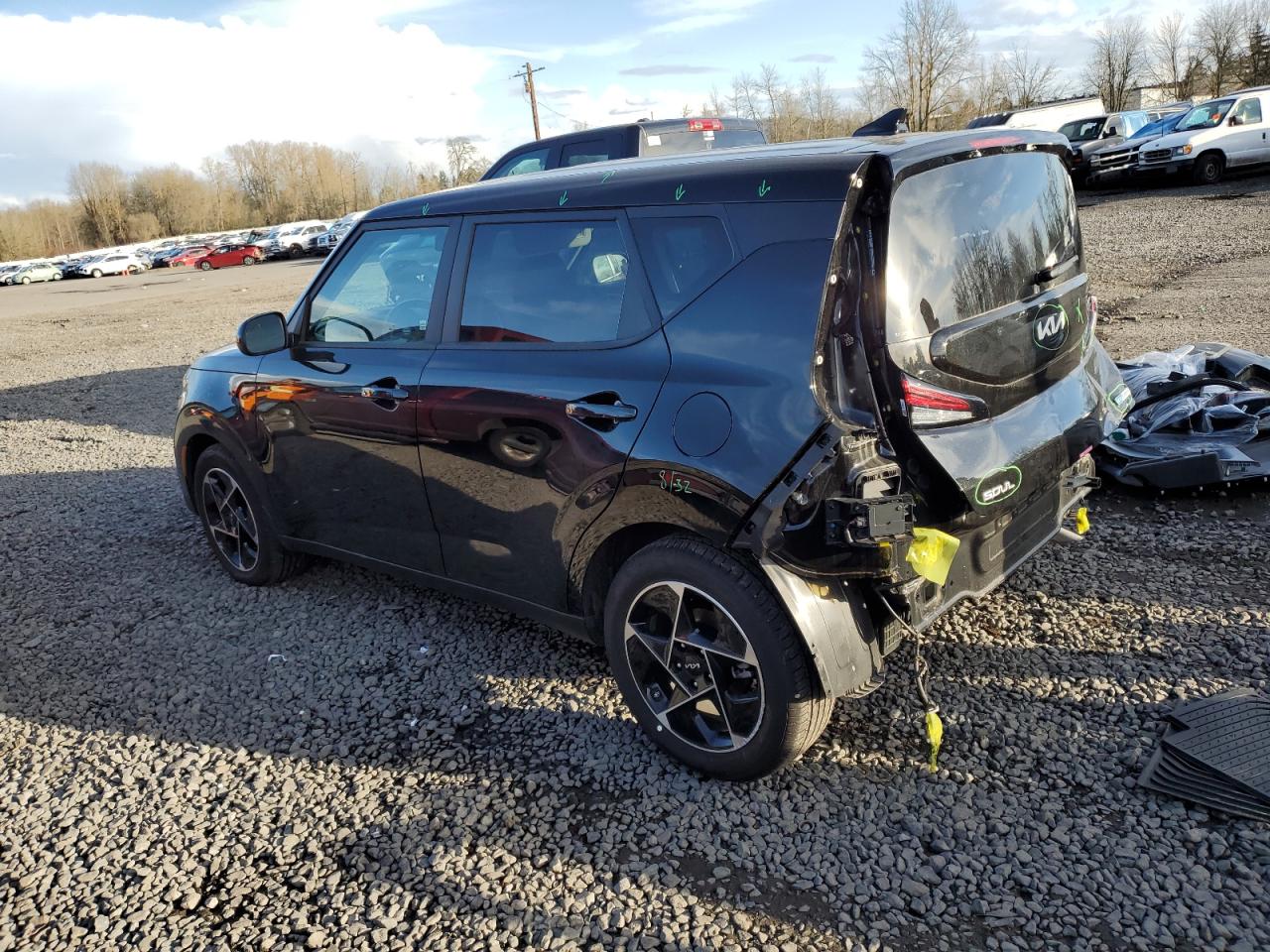 2024 KIA Soul VIN KNDJ33AU3R7899682 Copart auction photo, rear end / side damage thumbnail 2