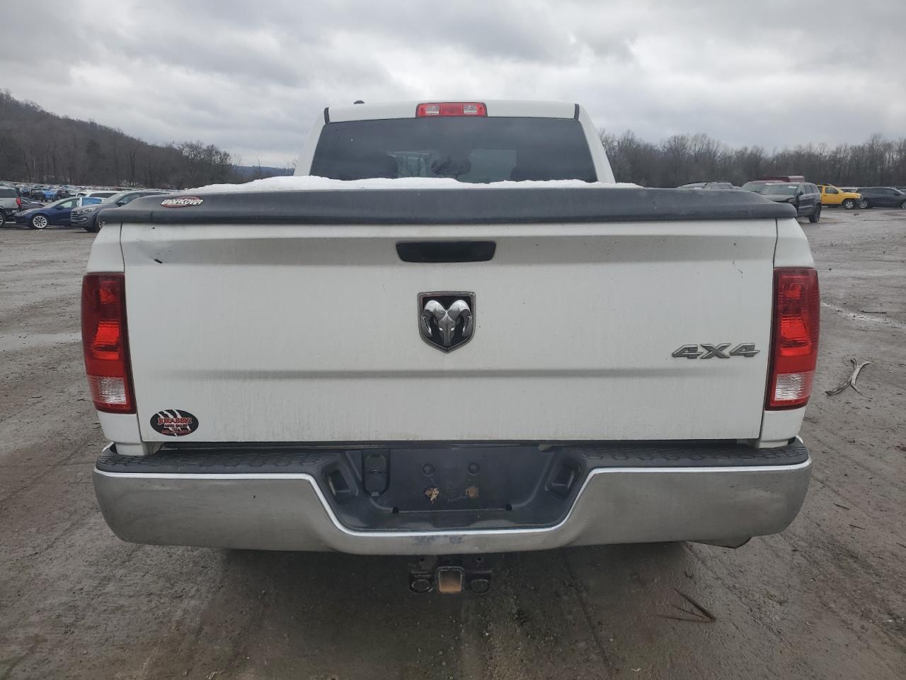 2015 RAM 1500 VIN 1C6RR7FT9FS579517 Copart auction photo, minor dent/scratches damage thumbnail 6
