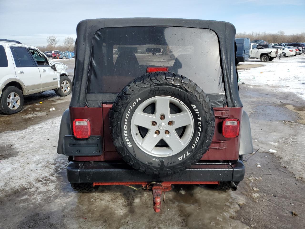 2001 Jeep Wrangler VIN 1J4FA29P91P308872 Copart auction photo, front end damage thumbnail 6