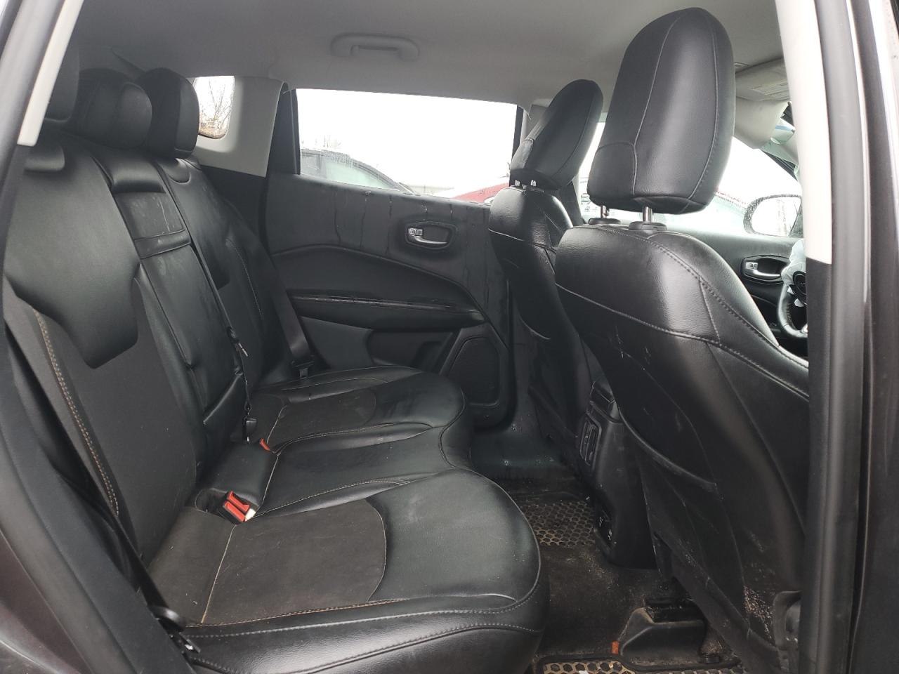 2019 Jeep Compass VIN 3C4NJDBB4KT670455 Copart auction photo, front end / side damage thumbnail 11