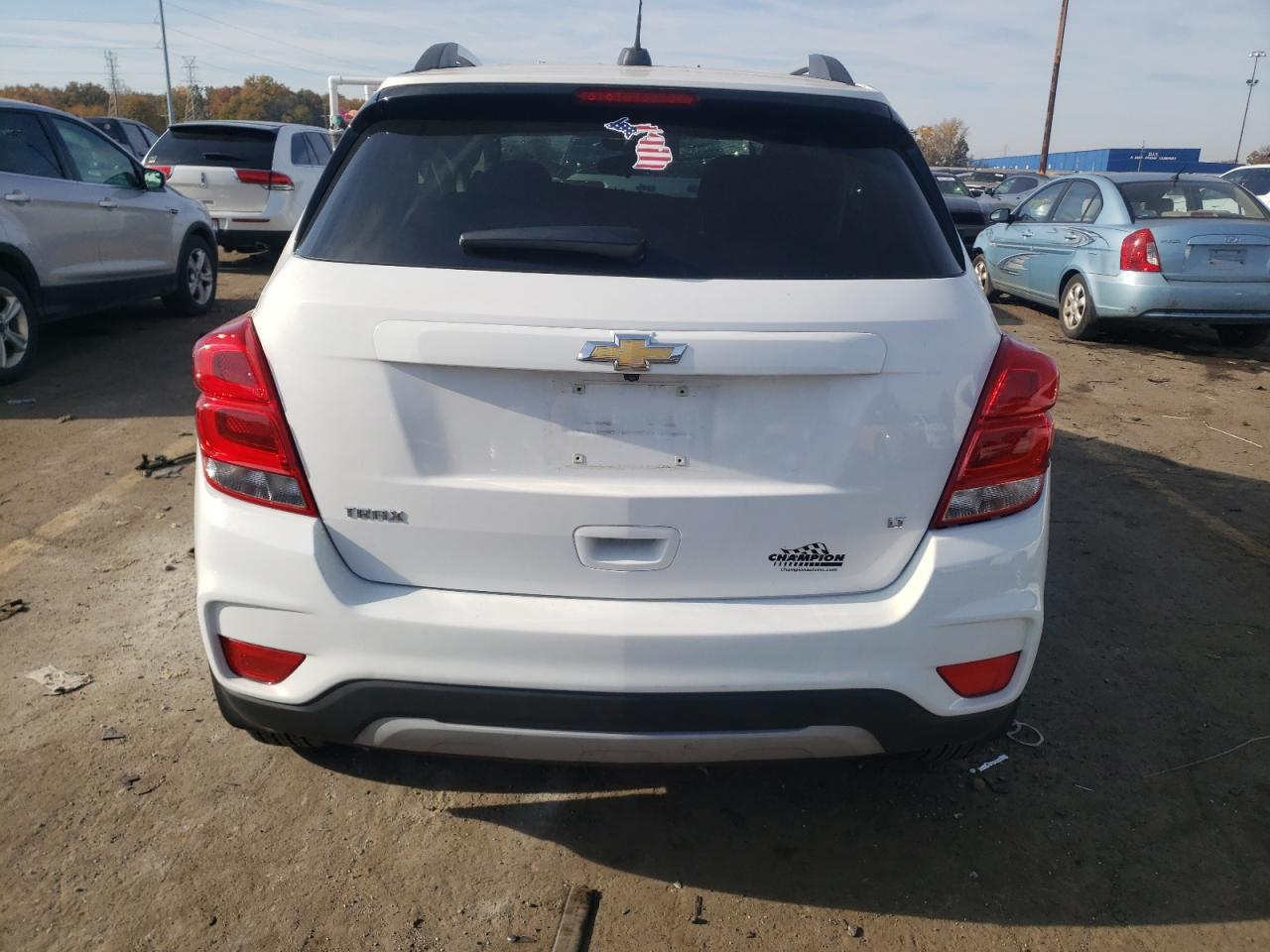 2020 Chevrolet Trax VIN 3GNCJLSB6LL205864 Copart auction photo, all over damage thumbnail 6